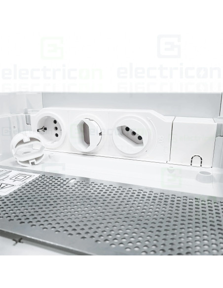 Tablou multimedia metalic, incastrat, 48 module (4x12), ușă albă, IP30, Volta, Hager, VU48NW