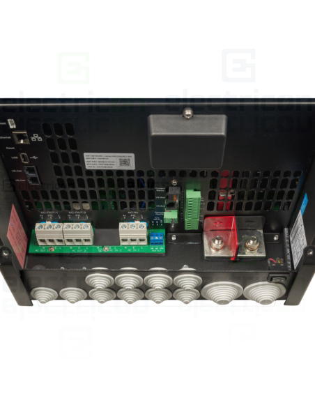 Invertor ON-Grid monofazat. EasySolar II , 48 V, 4 kW, 4000 W, 48/5000/70-50 MPPT 250/100 GX, Victron Energy, PMP482507010