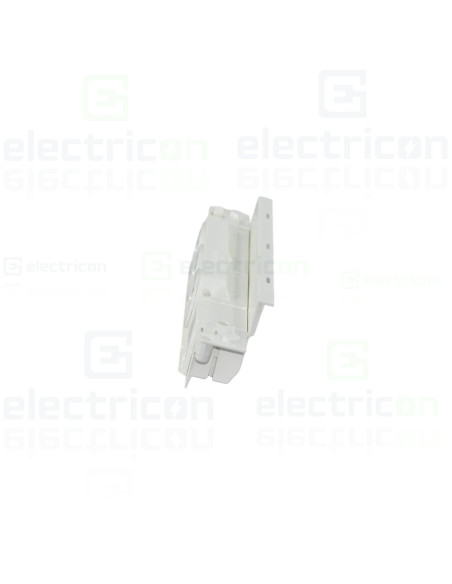 Priza tripla pentru tablouri Volta, Hager, VZ00HW