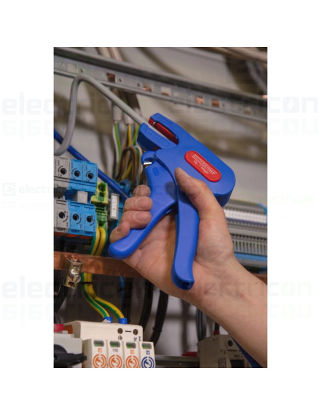 5 - 16 mm² si pentru cabluri solide 0