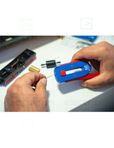 Dezizolator cablu si conductori subtiri 2